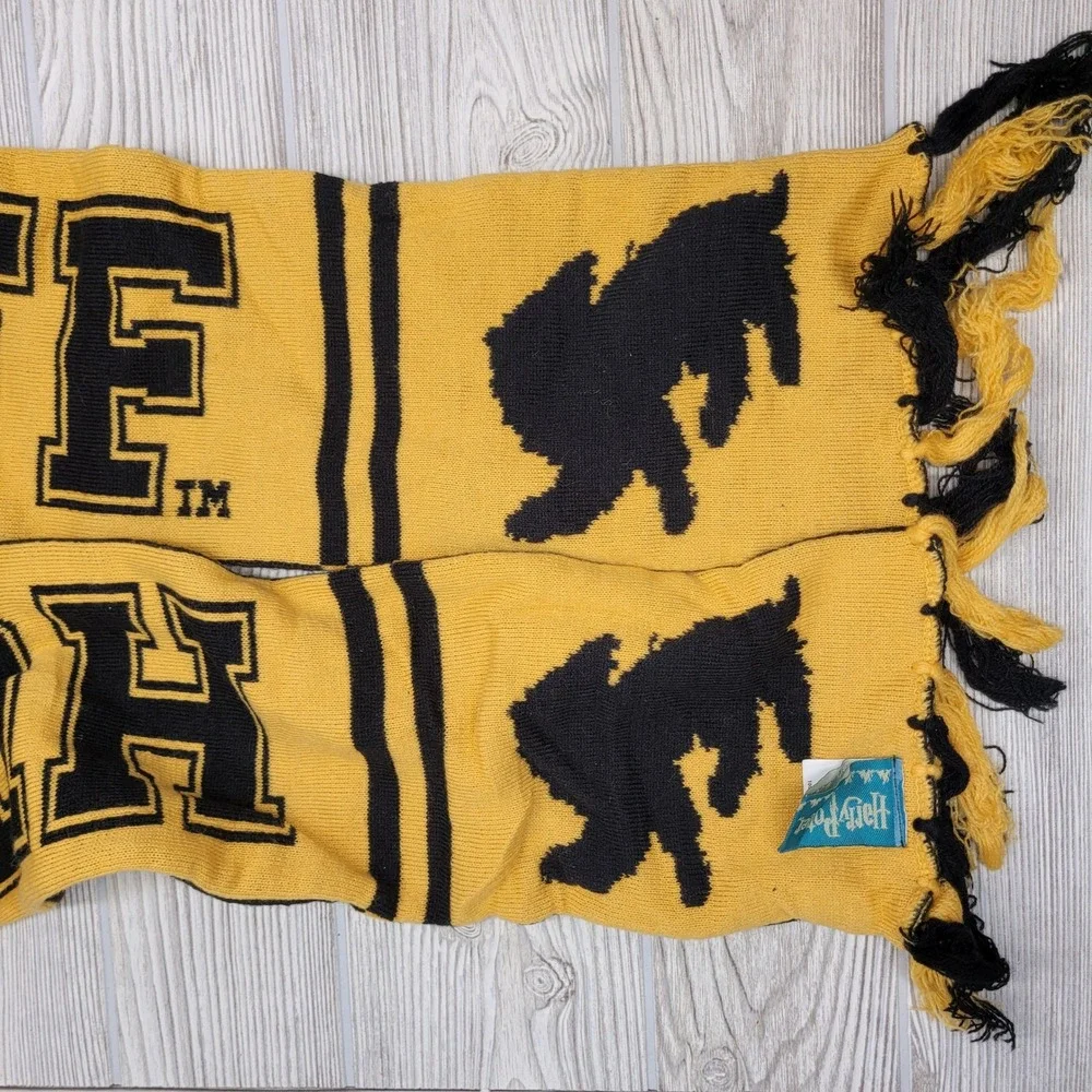 Harry Potter Hufflepuff Scarf Knit Yellow Black Banner‎ Wizard Costume Cosplay